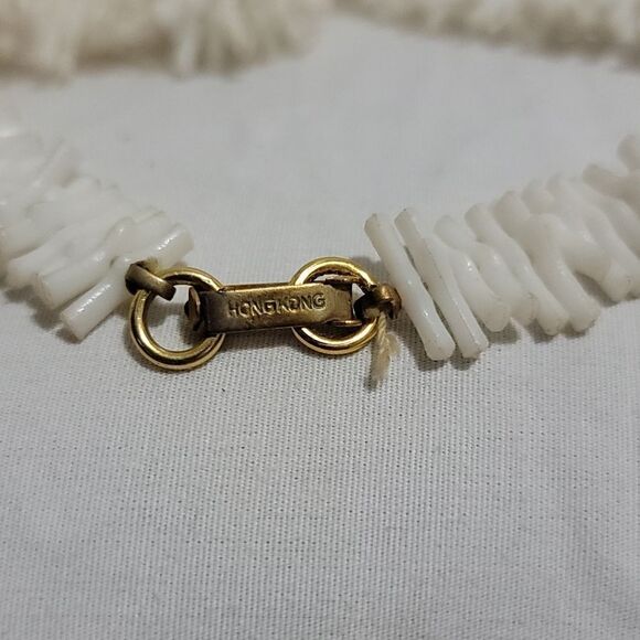 Vintage costume jewelry necklace - Picture 4 of 4